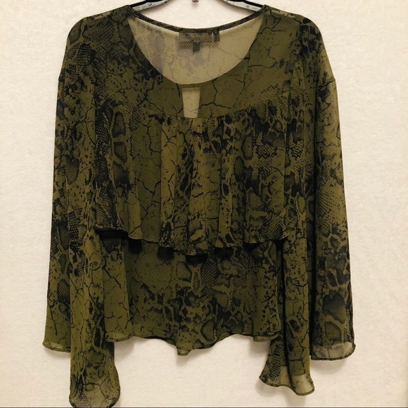 Jennifer Lopez Olive Green Snakeskin Ruffle Bell Long Sleeve Blouse Size XS - Picture 10 of 11